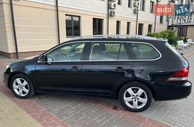 Універсал Volkswagen Golf 2011 в 