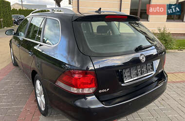 Універсал Volkswagen Golf 2011 в 