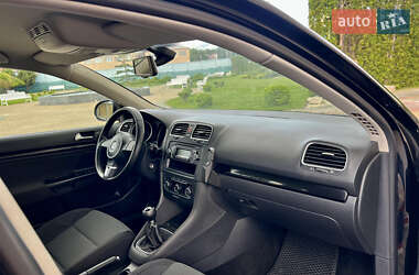 Універсал Volkswagen Golf 2011 в 