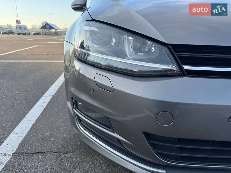 Универсал Volkswagen Golf 2014 в Киеве