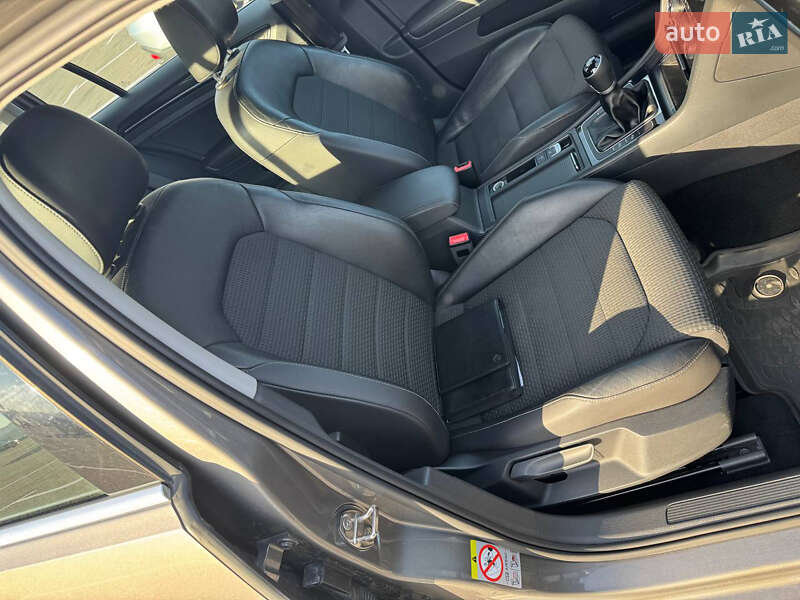 Универсал Volkswagen Golf 2014 в Киеве