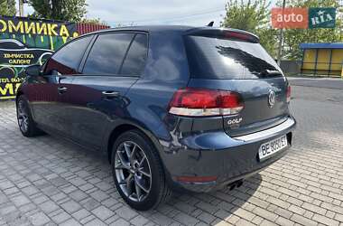 Хэтчбек Volkswagen Golf 2013 в 