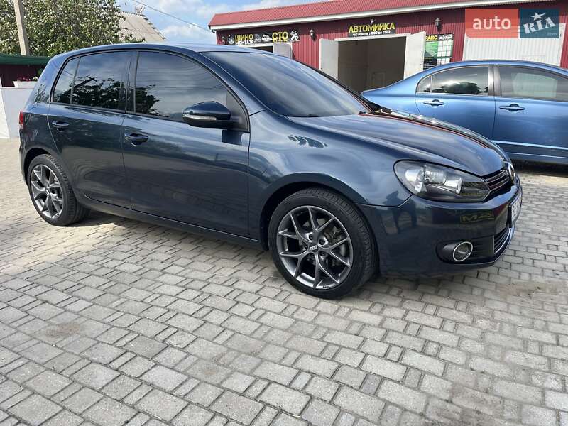 Хэтчбек Volkswagen Golf 2013 в Одессе