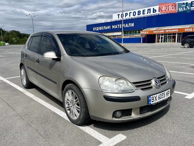 Volkswagen Golf 2004