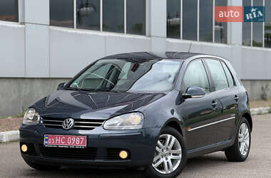 Хэтчбек Volkswagen Golf 2009 в 