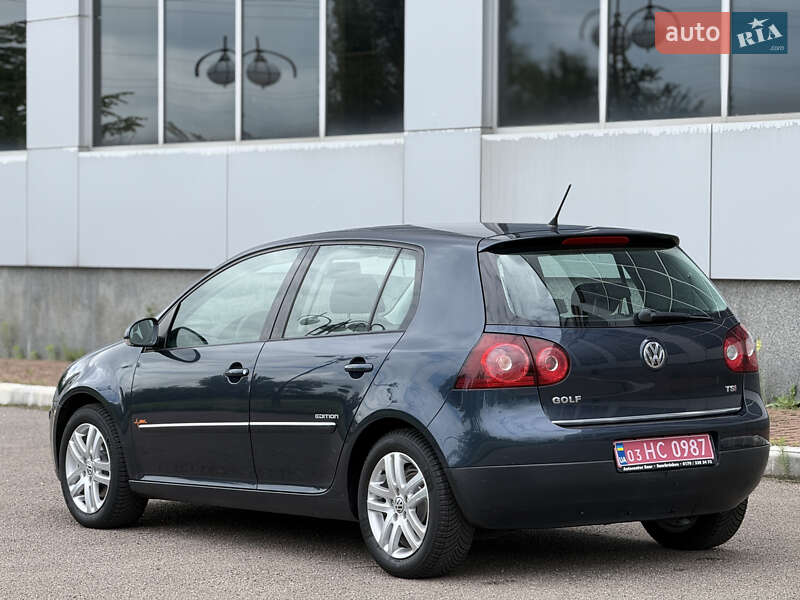 Хетчбек Volkswagen Golf 2009 в Білій Церкві