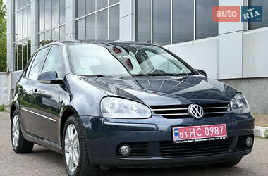 Хэтчбек Volkswagen Golf 2009 в 