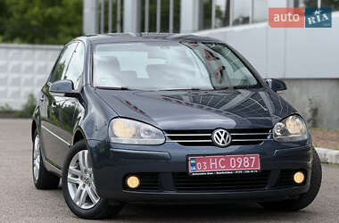 Хэтчбек Volkswagen Golf 2009 в 