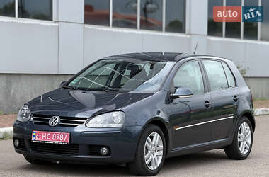 Хэтчбек Volkswagen Golf 2009 в 