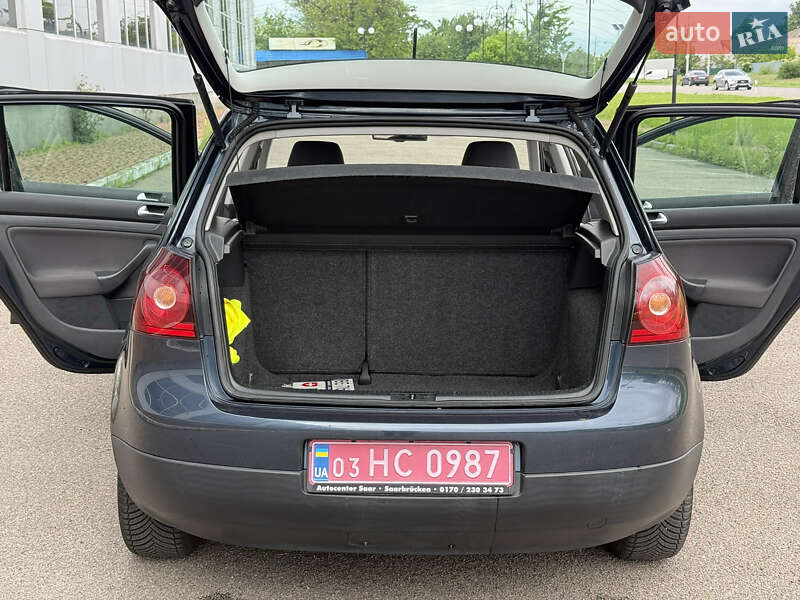 Хетчбек Volkswagen Golf 2009 в Білій Церкві