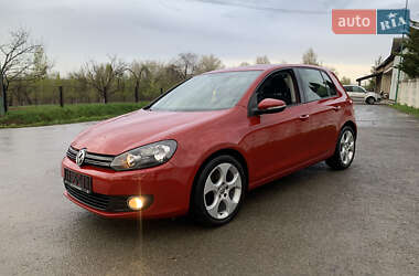Хетчбек Volkswagen Golf 2009 в 