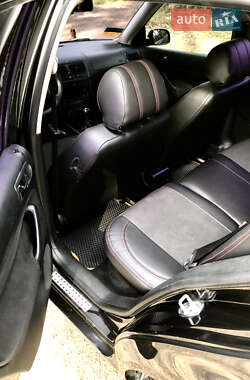 Хэтчбек Volkswagen Golf 2002 в 
