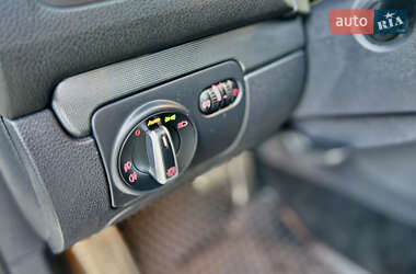 Хэтчбек Volkswagen Golf 2012 в 