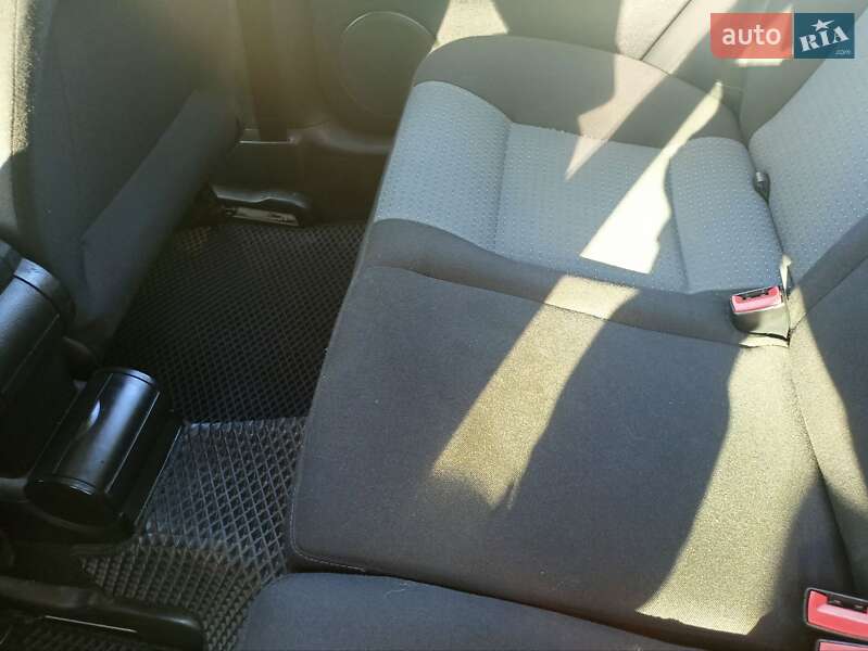 Универсал Volkswagen Golf 2003 в Чернигове