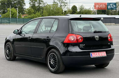 Хэтчбек Volkswagen Golf 2007 в 