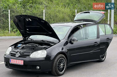 Хэтчбек Volkswagen Golf 2007 в 