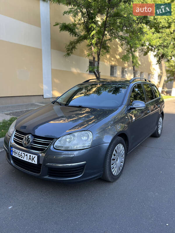 Універсал Volkswagen Golf 2008 в Білгороді-Дністровському