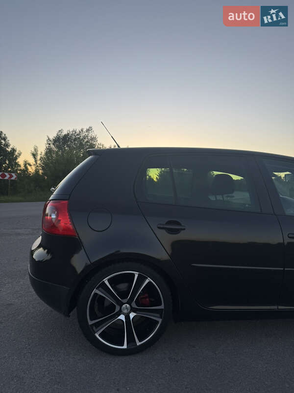 Хетчбек Volkswagen Golf 2007 в Дубні
