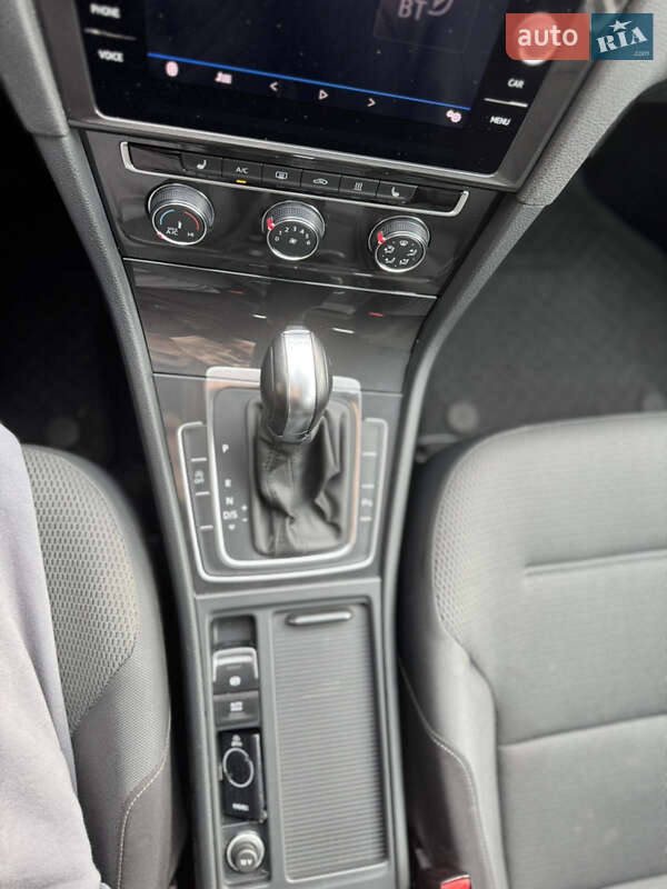 Універсал Volkswagen Golf 2018 в Ковелі