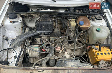 Хэтчбек Volkswagen Golf 1989 в 