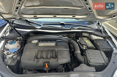 Хэтчбек Volkswagen Golf 2008 в 