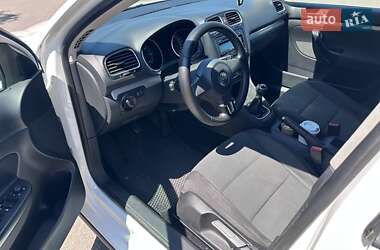Универсал Volkswagen Golf 2010 в 