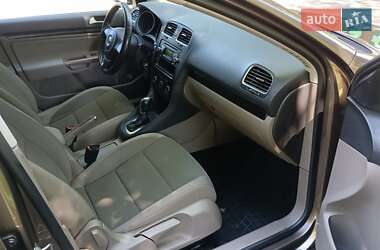 Універсал Volkswagen Golf 2011 в 