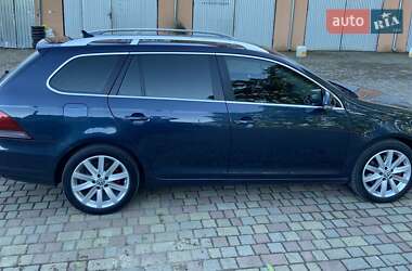 Универсал Volkswagen Golf 2010 в 