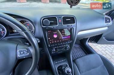 Универсал Volkswagen Golf 2010 в 