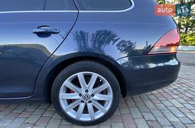 Универсал Volkswagen Golf 2010 в 