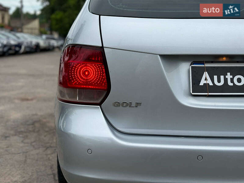 Універсал Volkswagen Golf 2011 в Вінниці