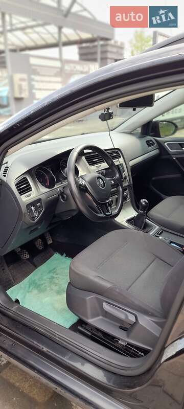 Універсал Volkswagen Golf 2014 в Львові