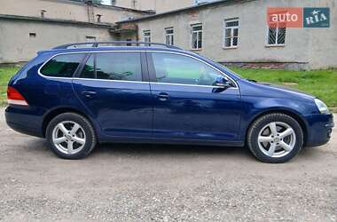 Универсал Volkswagen Golf 2009 в 