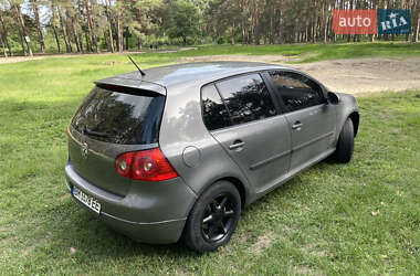 Хетчбек Volkswagen Golf 2006 в 