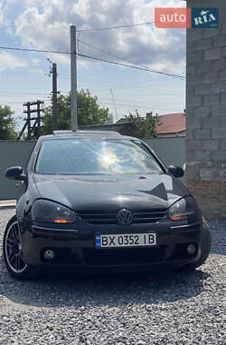 Хэтчбек Volkswagen Golf 2007 в 