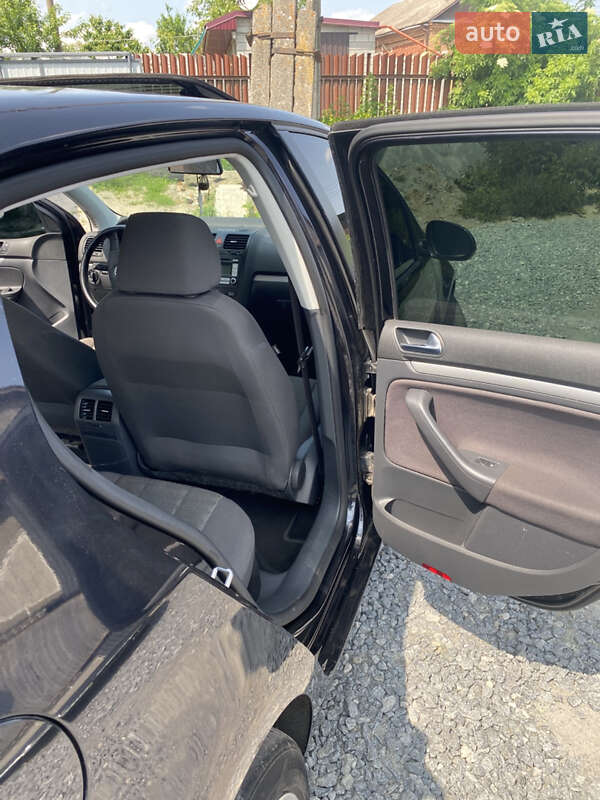 Хетчбек Volkswagen Golf 2007 в Любарі