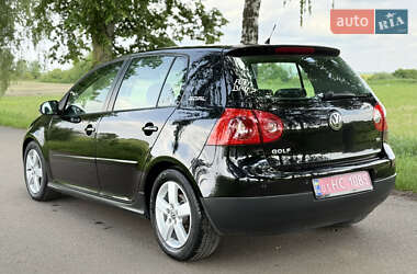 Хэтчбек Volkswagen Golf 2007 в 