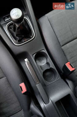 Хэтчбек Volkswagen Golf 2007 в 