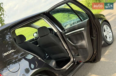 Хэтчбек Volkswagen Golf 2007 в 
