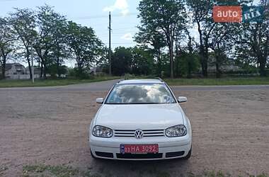 Универсал Volkswagen Golf 2004 в Вознесенске