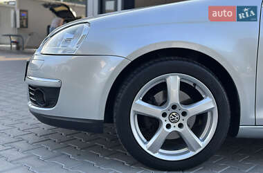 Универсал Volkswagen Golf 2008 в 