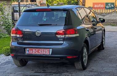 Хетчбек Volkswagen Golf 2010 в 