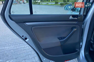 Універсал Volkswagen Golf 2008 в 