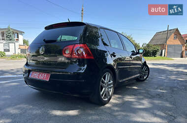 Хэтчбек Volkswagen Golf 2008 в 