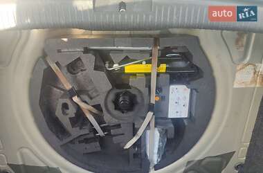 Хэтчбек Volkswagen Golf 2010 в 