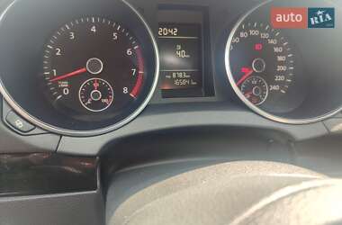 Хэтчбек Volkswagen Golf 2010 в 