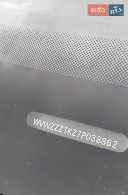 Хэтчбек Volkswagen Golf 2007 в 
