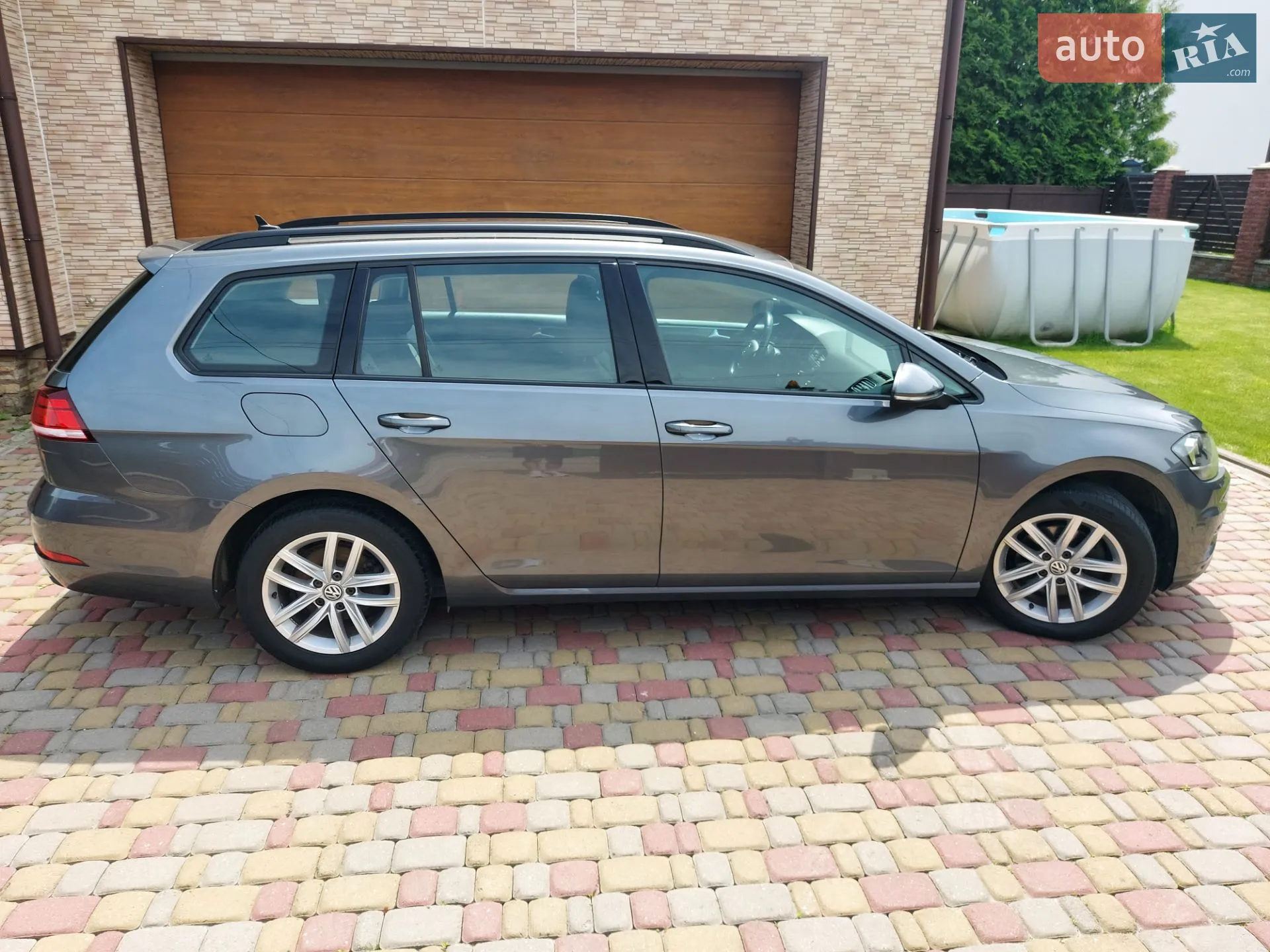Volkswagen Golf 2017 VIN WVWZZZAUZJP548229 фото оголошення 4 з 29