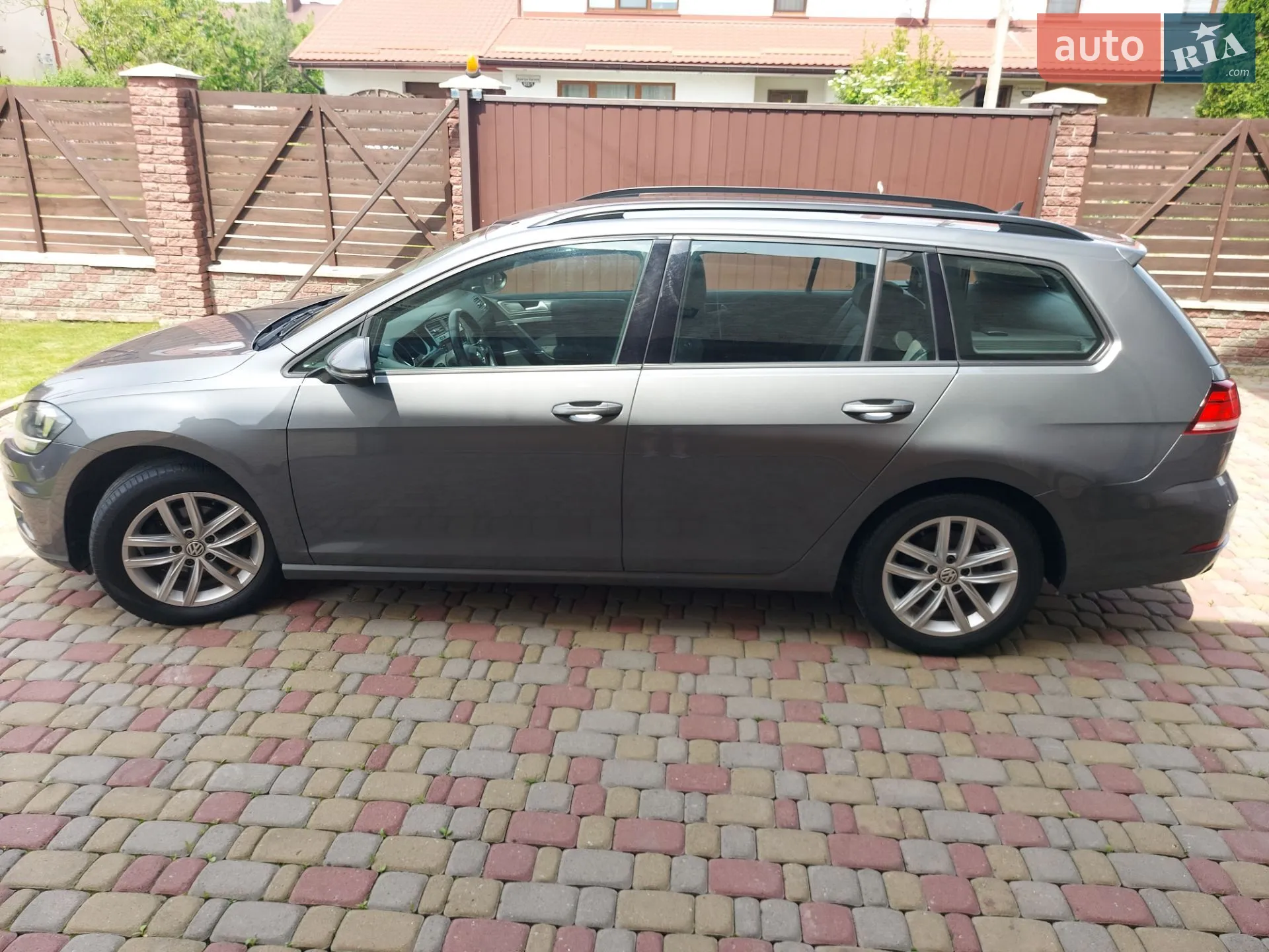 Volkswagen Golf 2017 VIN WVWZZZAUZJP548229 фото оголошення 8 з 29