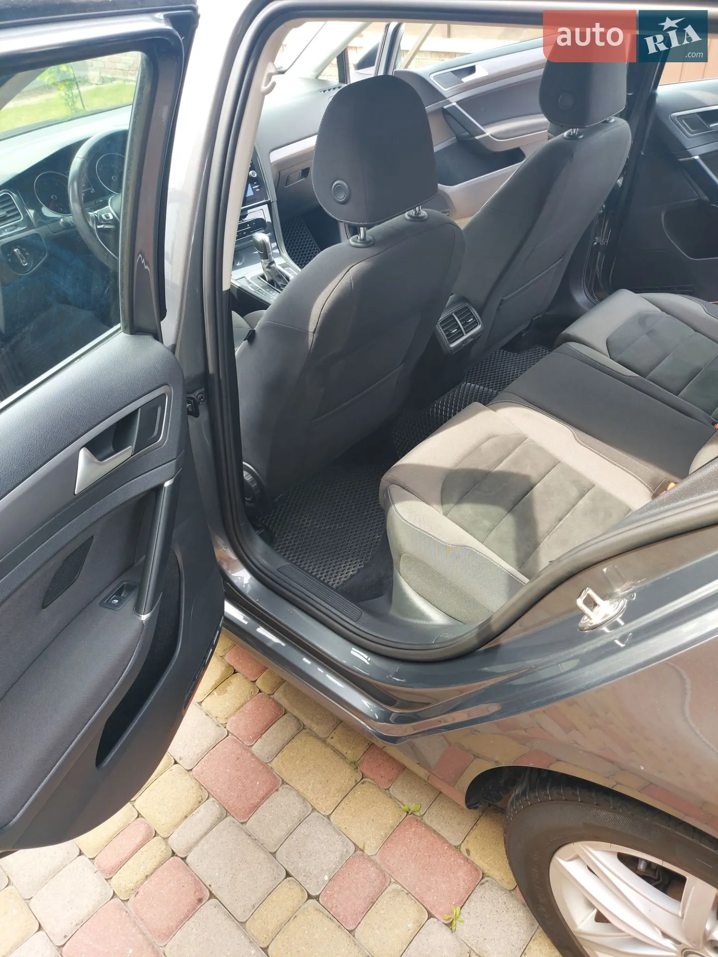 Volkswagen Golf 2017 VIN WVWZZZAUZJP548229 фото оголошення 22 з 29